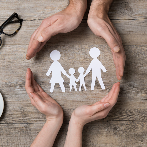 育児休暇実績あり